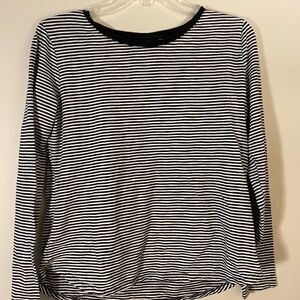 Old Navy Women’s Long Sleeve Striped Top Medium Black White Classic Stretch Tee
